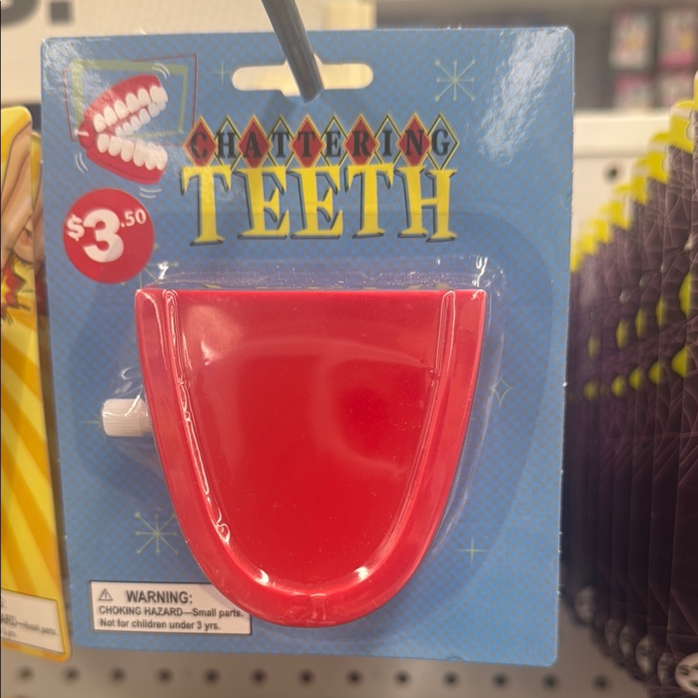 Chattering Teeth Toy - Red